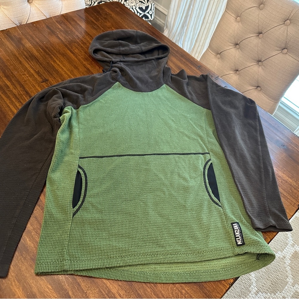 Melanzana “Melly” Microgrid Hoodie. Men’s M, but note this fits more like a S.